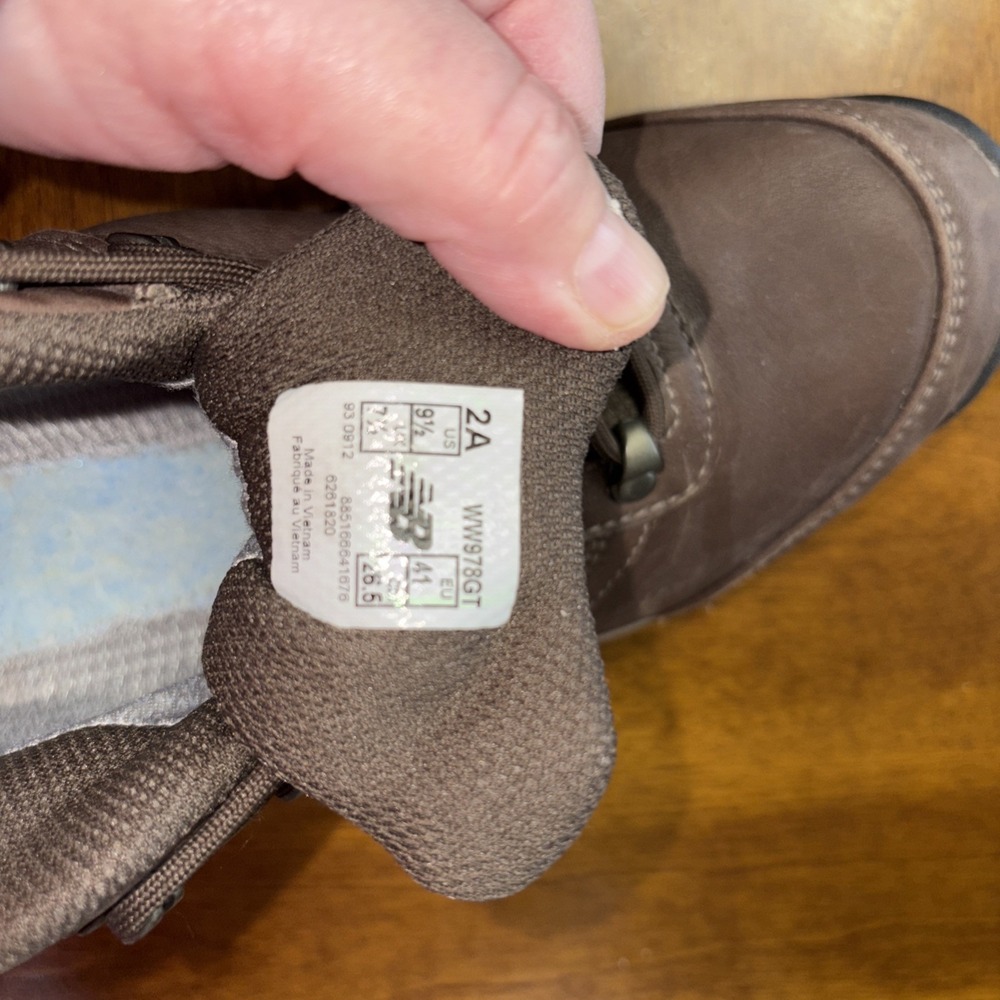New Balance Women's Hiking Boot with Gortex WW978GT Size 9.5 Medium Brown No Ins - Picture 9 of 10
